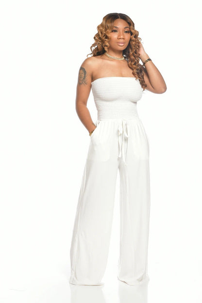 The latest off-shoulder waist jumpsuit