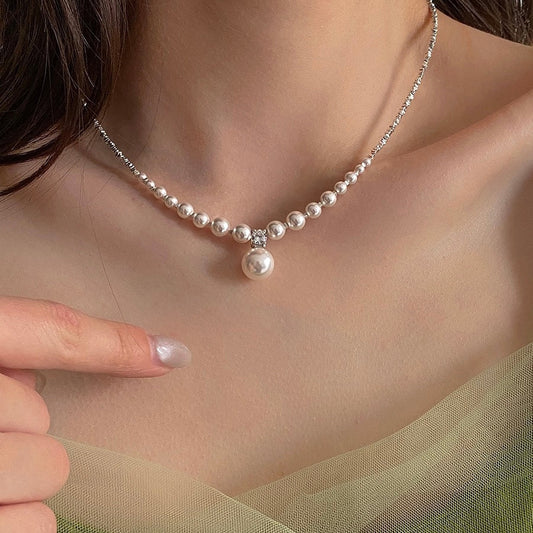 Niche design crushed silver pearl necklace
