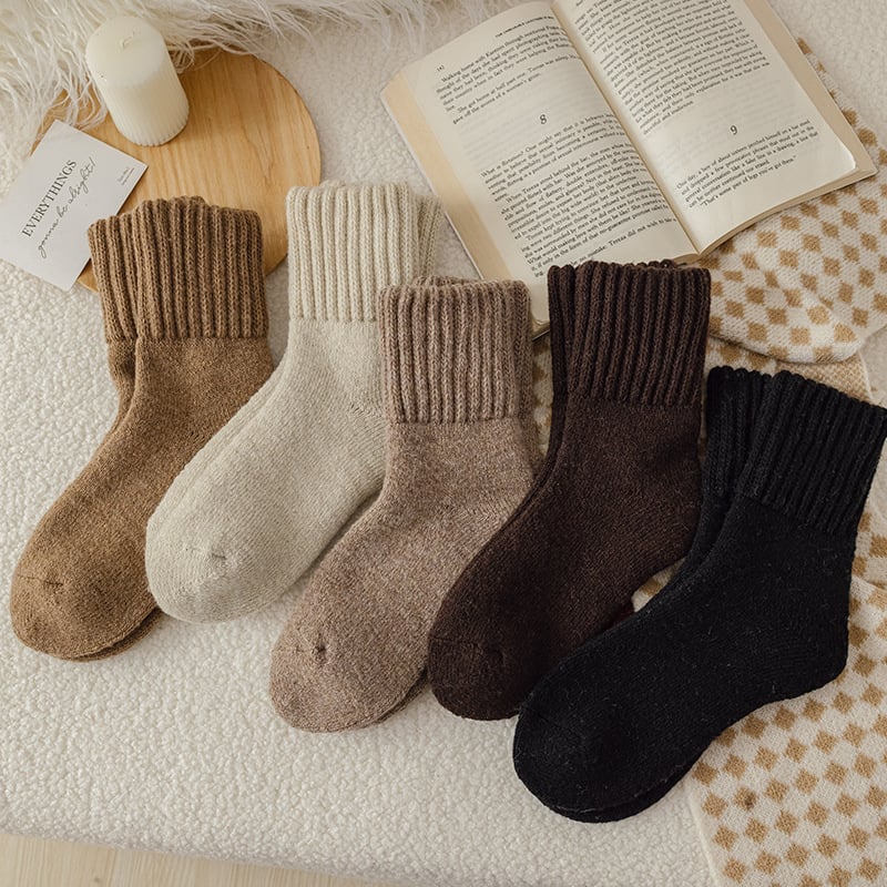 🧦 Cold Feet? Keep Your Toes Cozy All Winter! ❄️ Women's Thick Warm Mid-Calf Socks – 5 Pairs of Ultra-Soft, Skin-Friendly Comfort, Classic Solid Colors & Everyday Warmth for Chilly Days! 💕🎁