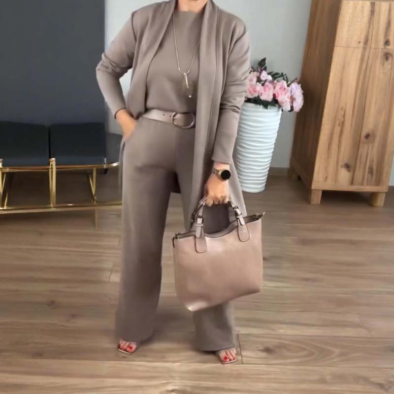 🔥2026 Hot Sale 50% OFF✨Elegant 3-piece set including long cardigan, top and pants💞