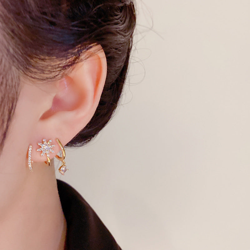 💎2026 NEW STYLE💎Sparkling Claw Earrings for Women，✅ Limited time offer – trendy earrings! Grab your pair before they're gone! 💎👂