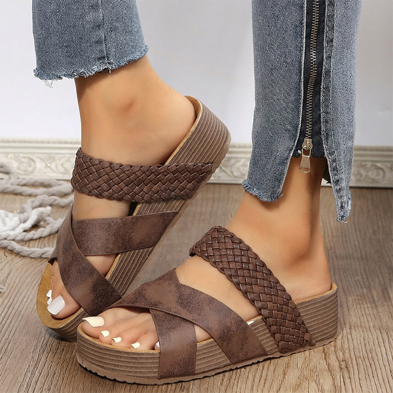 👡 50% OFF NOW! 🔥 Women's Criss-Cross Woven Strap Wedge Sandals – Comfortable, Stylish & Perfect for Summer Days ☀️