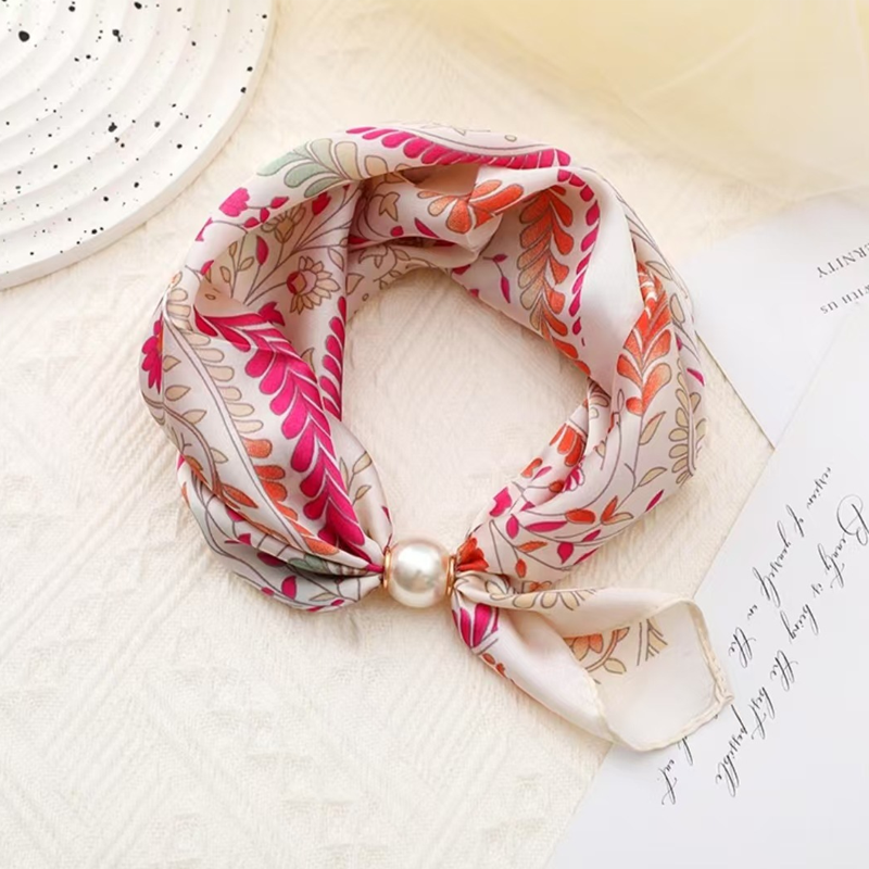 📢📢LIMITED-TIME 50% OFF!!🌸No-Tie Magnetic Pearl Clasp Soft Scarf💟Everyday Versatile Pieces