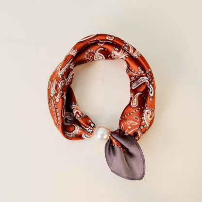 📢📢LIMITED-TIME 50% OFF!!🌸No-Tie Magnetic Pearl Clasp Soft Scarf💟Everyday Versatile Pieces