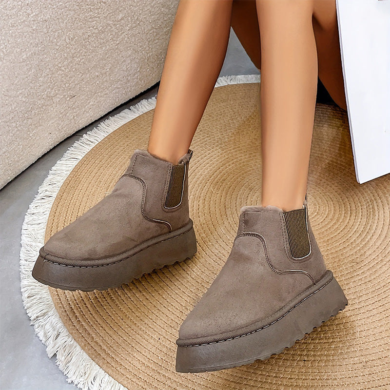 Keep Your Feet Cozy & Your Winter Style Beautiful — Women's Classic Plush-Trimmed Platform Snow Boots with Easy Slip-On Design, Stylish Thick Soles, and Everyday Cold-Weather Charm