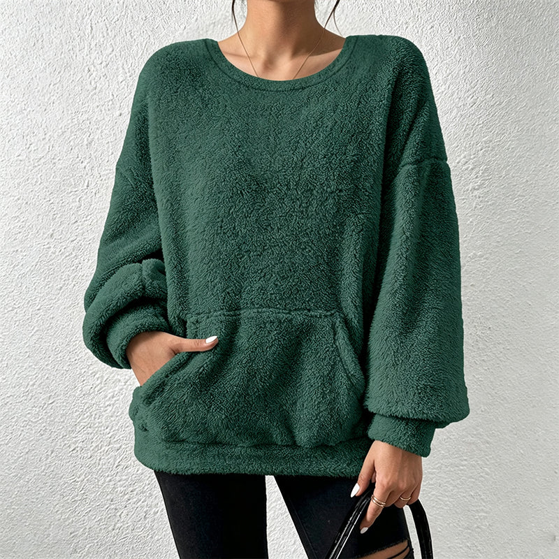 A Soft Plush-Lined Sweatshirt Designed for Warmth, Comfort, and Everyday Winter Wear