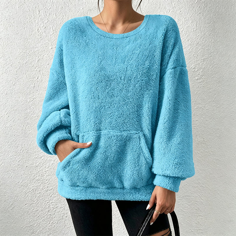 A Soft Plush-Lined Sweatshirt Designed for Warmth, Comfort, and Everyday Winter Wear